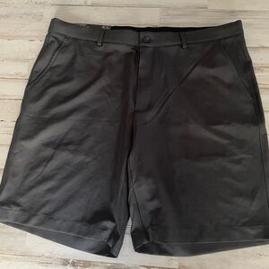 Mens Greg Norman Performance  Shorts Sz 36 Black Golf